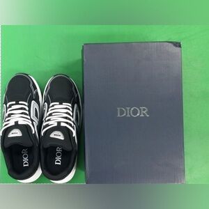 Dior Men's Black and White Sneakers